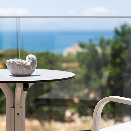 Evilio Suites, Inspired Family Retreat, βy Thinkvilla *