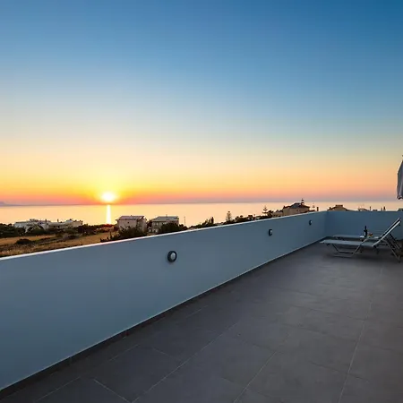 Evilio Suites, Inspired Family Retreat, βy Thinkvilla Villa