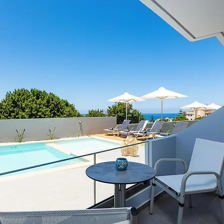 Evilio Suites, Inspired Family Retreat, βy Thinkvilla Skaleta
